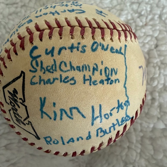 Mrs 💃🏼Babe Ruth - Picture 6 of 8